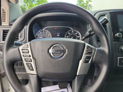 Used 2022 Nissan Titan S RWD image 14