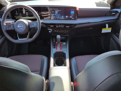 New 2026 Nissan Kicks SR w/ Cold Weather Package image 15