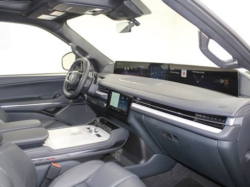 New 2025 Lincoln Navigator L Reserve w/ Jet Appearance Package image 33