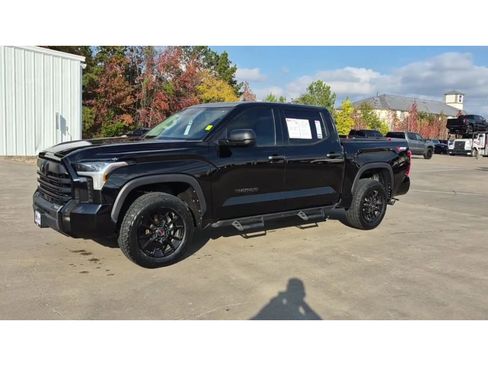 Used 2023 Toyota Tundra SR5 image 4