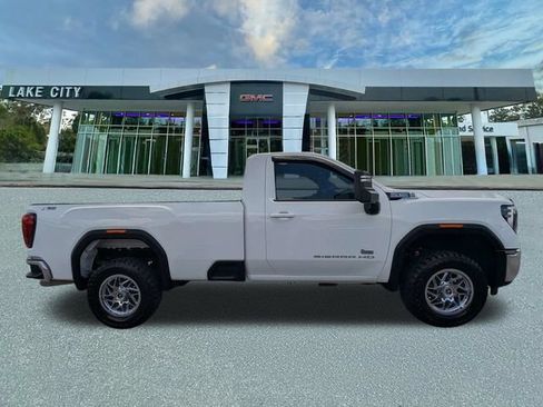 Used 2025 GMC Sierra 2500 SLE w/ SLE Convenience Package AWD/4WD image 2
