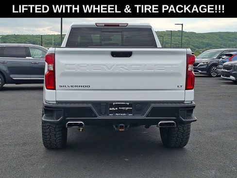 Used 2023 Chevrolet Silverado 1500 LT Trail Boss w/ LT Trail Boss Premium Package AWD/4WD image 5