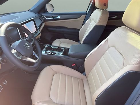 New 2026 Volkswagen Atlas Cross Sport SEL R-Line AWD/4WD image 9