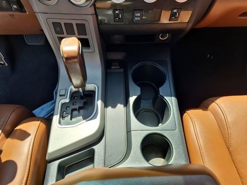 Used 2011 Toyota Tundra Limited w/ Memory Pkg image 41