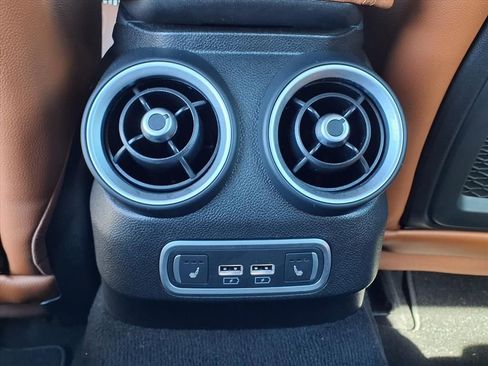 Used 2022 Alfa Romeo Giulia Ti image 16