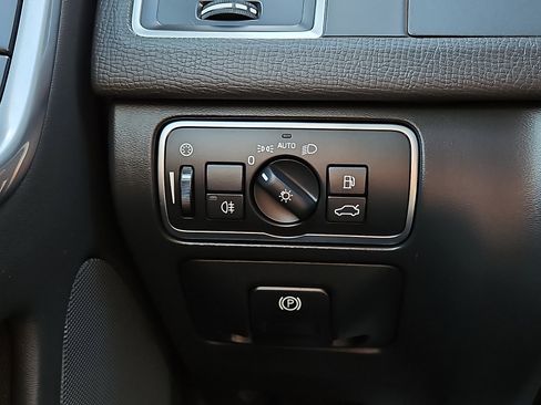 Used 2016 Volvo XC60 T5 Premier image 25