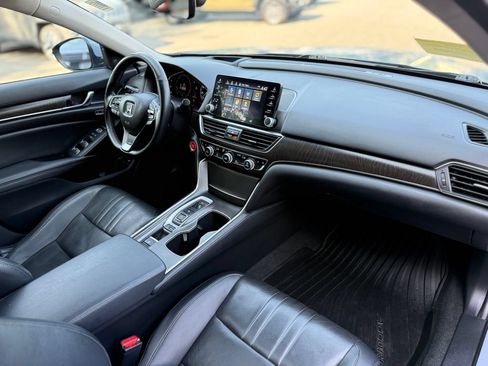 Used 2022 Honda Accord Touring image 19