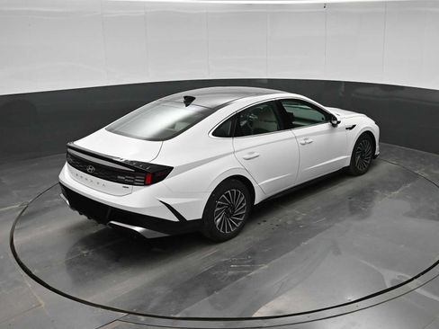 New 2026 Hyundai Sonata SEL FWD image 32
