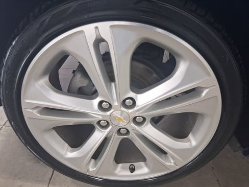 Used 2017 Chevrolet Cruze Premier image 12