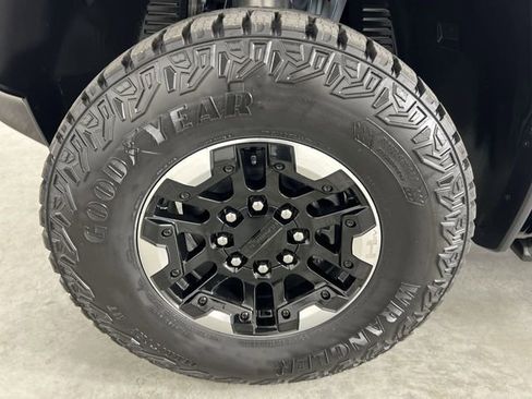 Certified 2025 GMC Hummer EV 3X w/ Extreme Off-Road Package AWD/4WD image 34