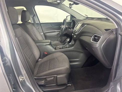 Used 2024 Chevrolet Equinox LT AWD/4WD image 4