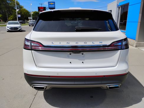 Used 2021 Lincoln Nautilus Reserve w/ Equipment Group 201A AWD/4WD image 6