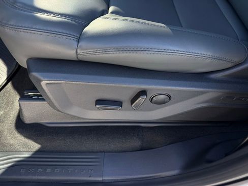 New 2026 Ford Expedition Max Active image 11