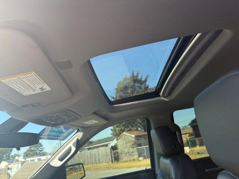 Used 2019 Chevrolet Silverado 1500 LT Trail Boss image 4