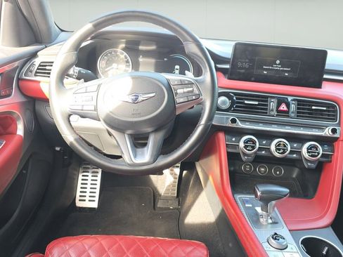 Used 2022 Genesis G70 3.3T Launch Edition image 11