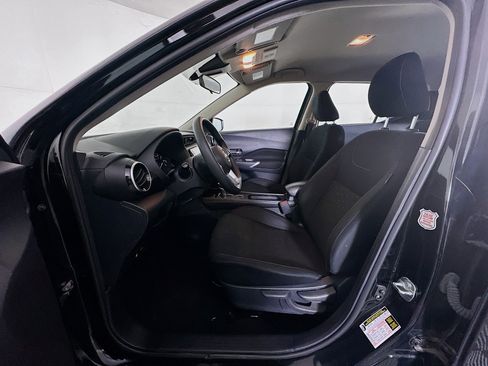 Used 2024 Nissan Kicks SV image 13