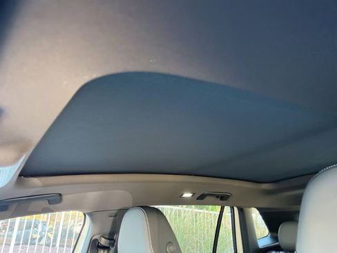 New 2026 Volkswagen Tiguan SE R-Line image 10