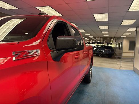 New 2026 Chevrolet Silverado 1500 LT w/ Z71 Off-Road Package AWD/4WD image 15
