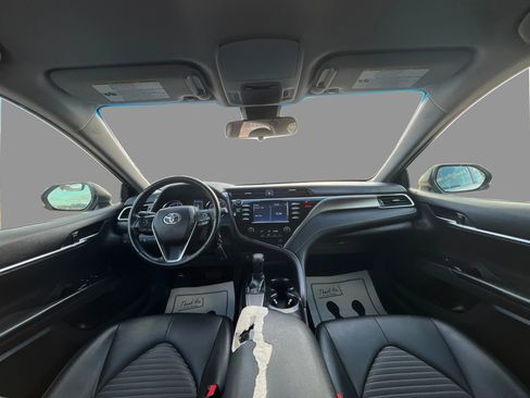 Used 2018 Toyota Camry SE FWD image 21