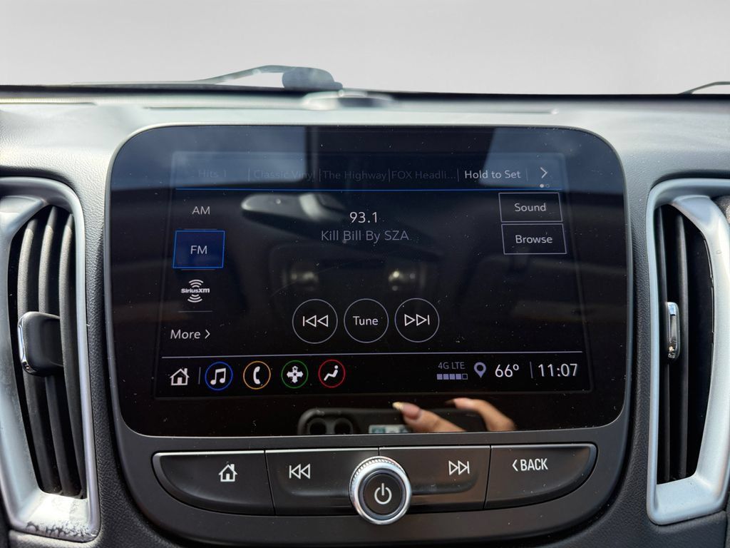 Used 2025 Chevrolet Malibu LT FWD image 26