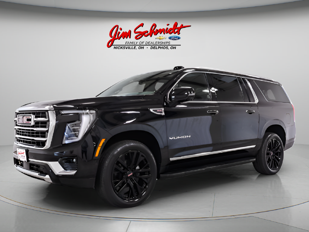 Used 2025 GMC Yukon XL Elevation w/ LPO, Yukon Black Package AWD/4WD image 6