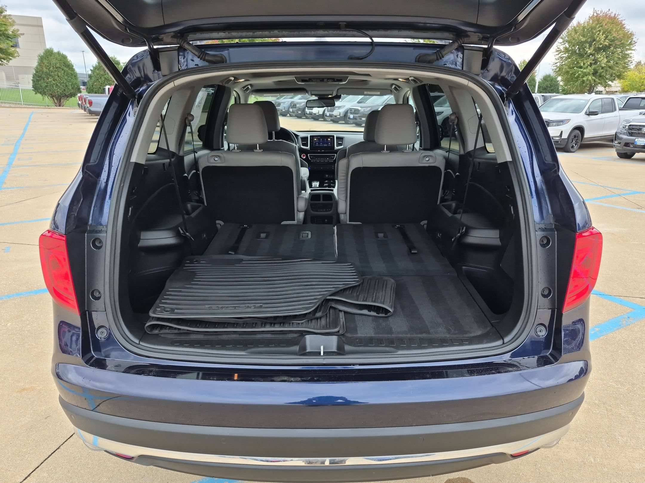 Used 2018 Honda Pilot Elite image 30