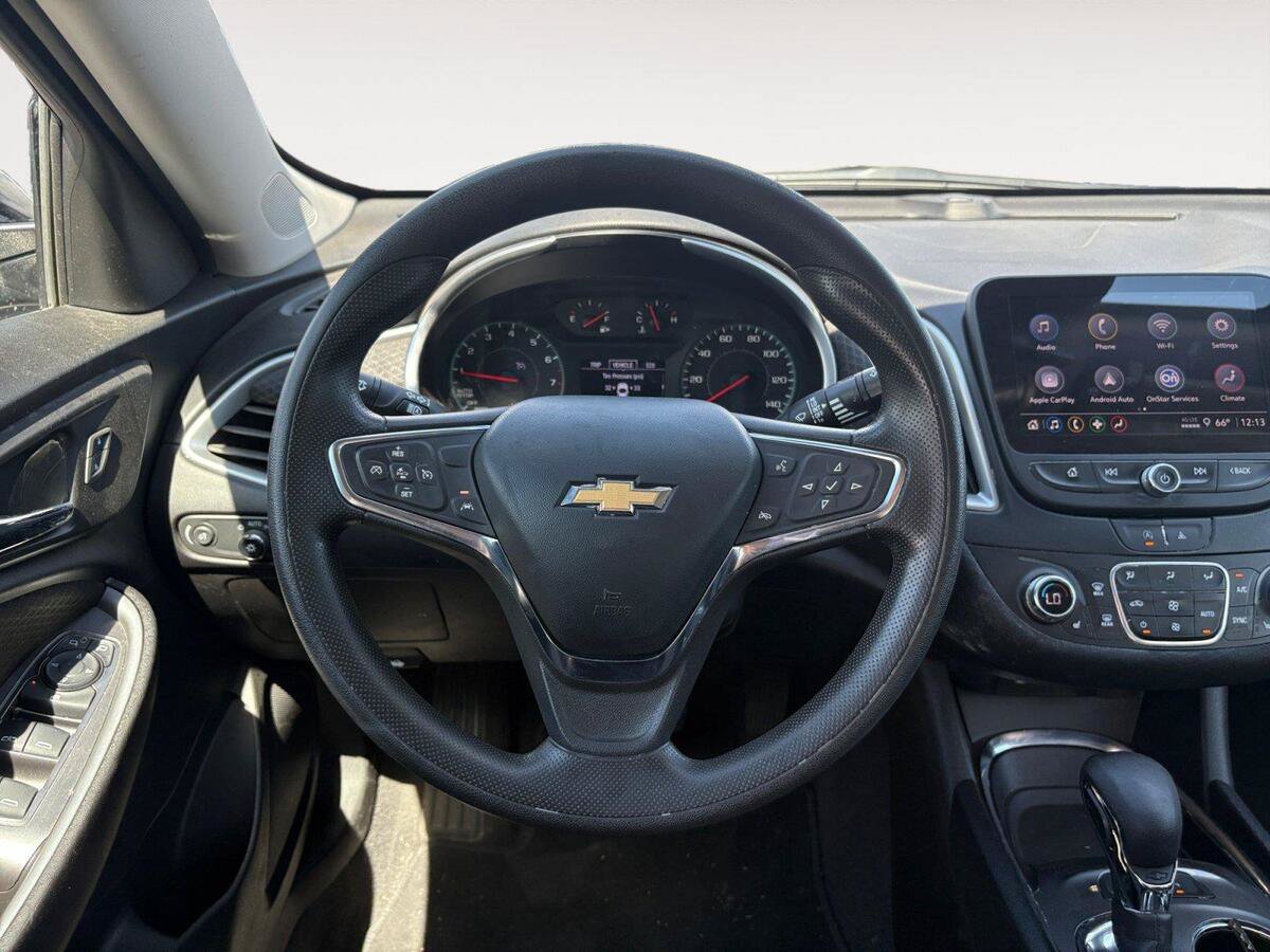 Used 2023 Chevrolet Malibu LT w/ Driver Confidence Package FWD image 10