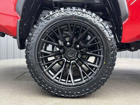 Used 2025 Toyota Tundra SR5 w/ SR5 Convenience Package image 11