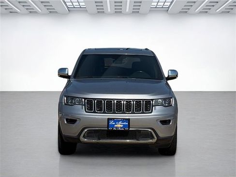 Used 2020 Jeep Grand Cherokee Limited w/ Luxury Group II image 2
