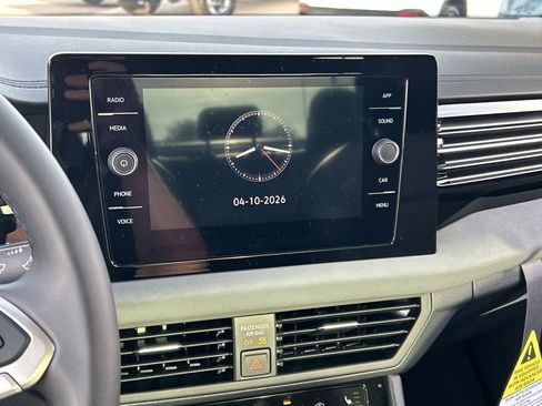 New 2026 Volkswagen Jetta SE FWD image 22