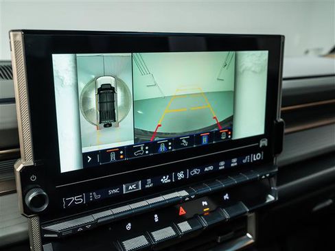 Used 2024 GMC Hummer EV 2X image 23