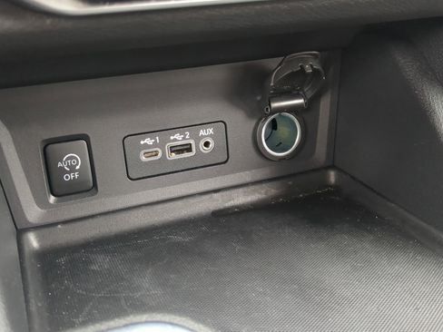 Used 2025 Nissan Sentra SV image 12