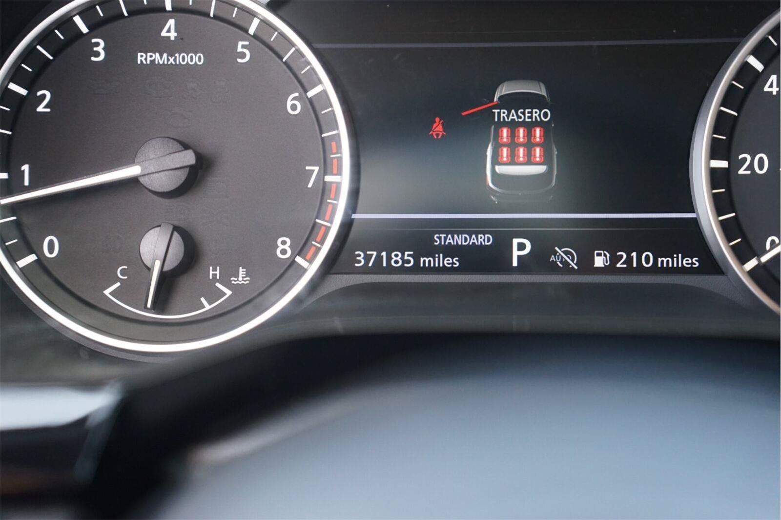 Used 2025 Nissan Pathfinder SV FWD image 27