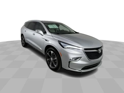 Used 2022 Buick Enclave Essence w/ Sport Touring Edition image 2