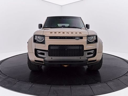 Used 2025 Land Rover Defender 110 AWD/4WD image 22