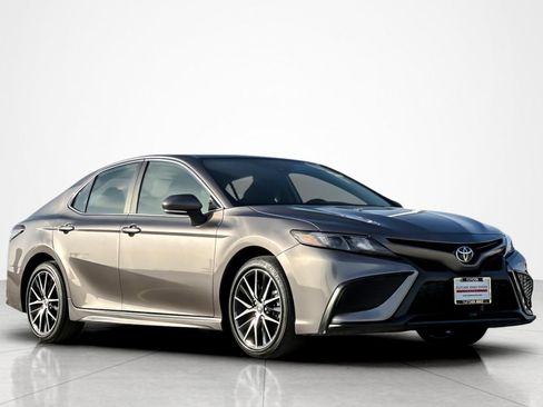 Certified 2024 Toyota Camry SE image 7