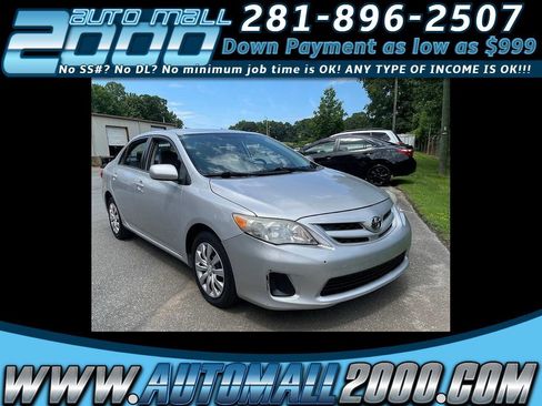 Used 2012 Toyota Corolla L FWD image 1