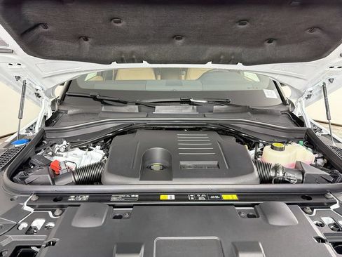 New 2027 Land Rover Range Rover Sport SE AWD/4WD image 32
