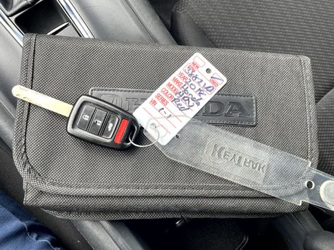 Used 2018 Honda HR-V LX image 21