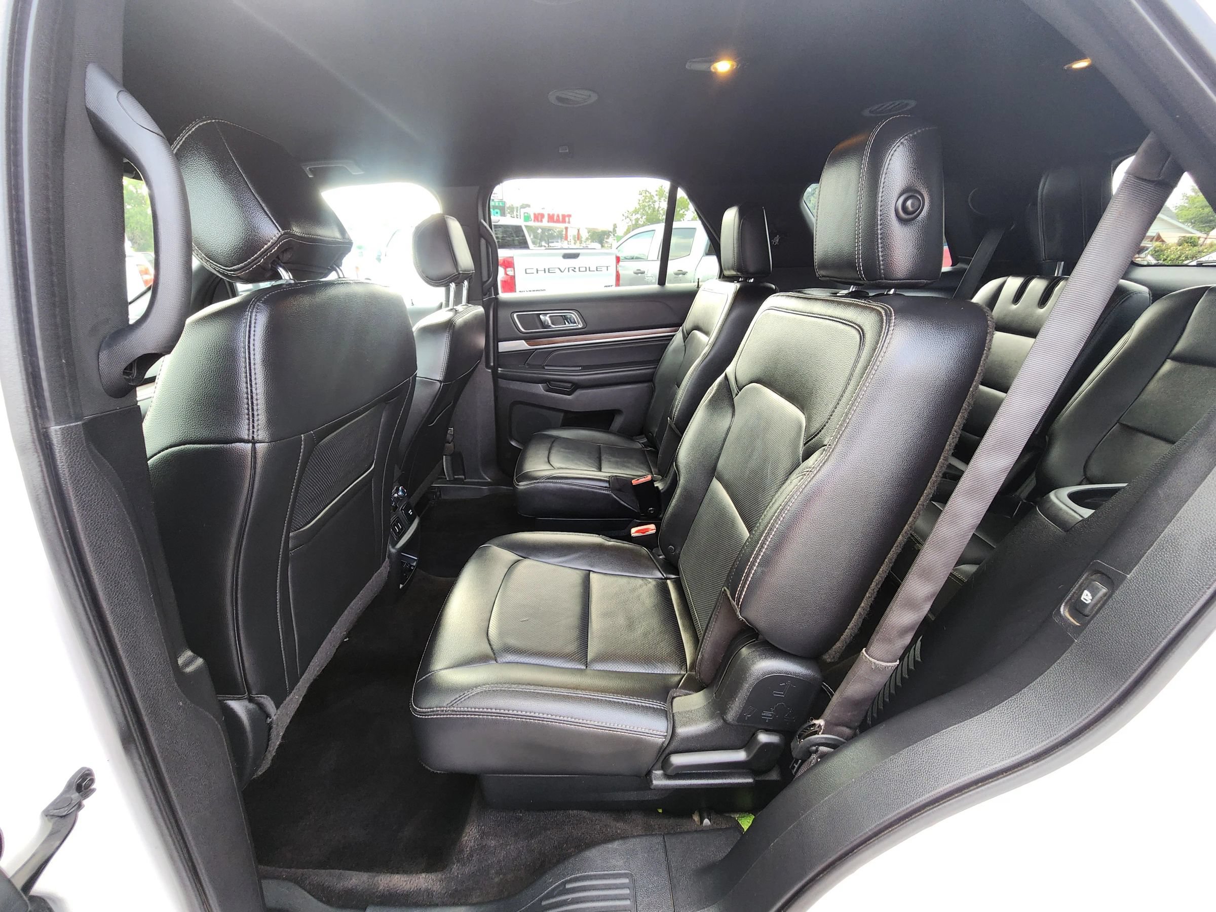 Used 2016 Ford Explorer Limited w/ Equipment Group 301A AWD/4WD image 19