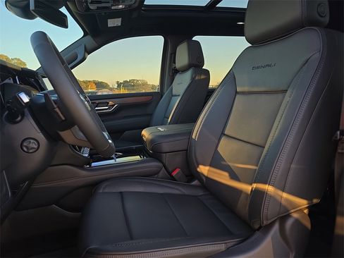 New 2026 GMC Yukon XL Denali w/ Sun & Power Step Package image 16