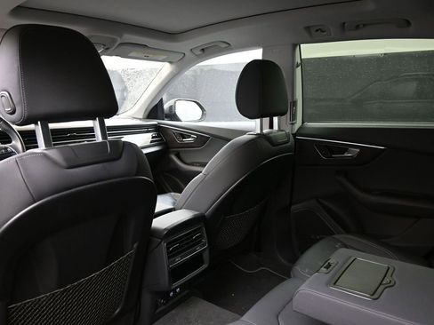 Used 2019 Audi Q8 Prestige image 19