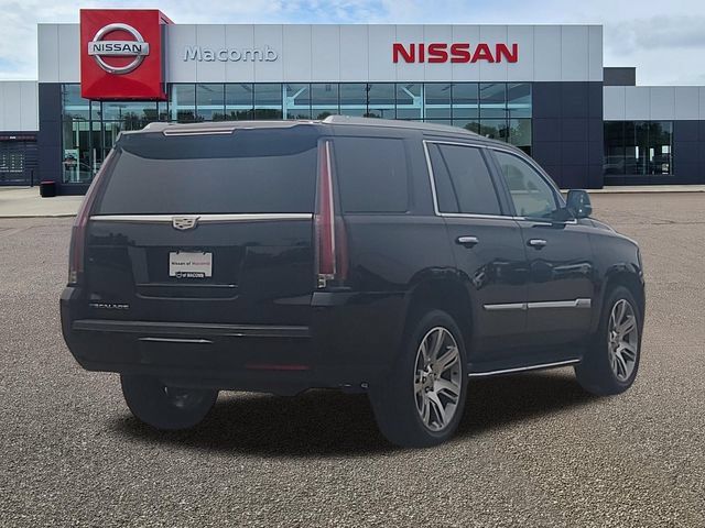 Used 2018 Cadillac Escalade Luxury AWD/4WD image 7