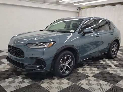 Certified 2024 Honda HR-V EX-L image 3