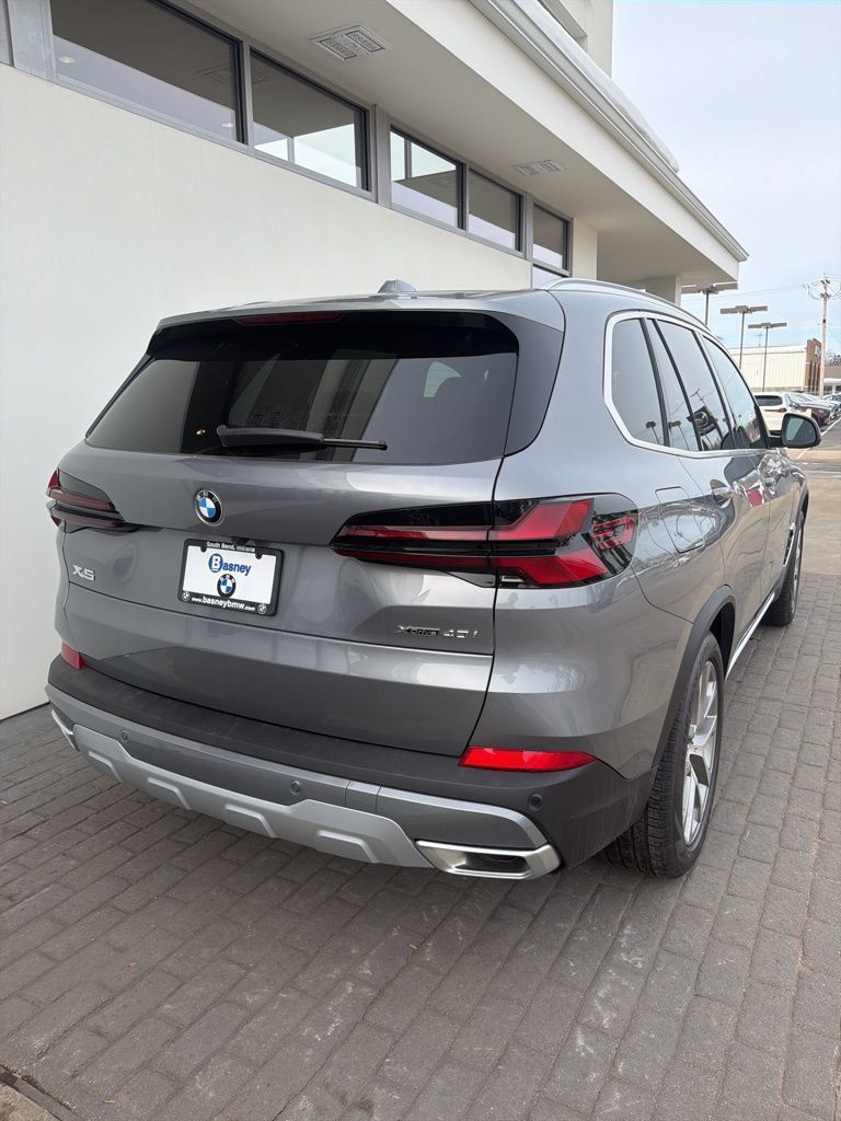 New 2026 BMW X5 xDrive40i AWD/4WD image 5