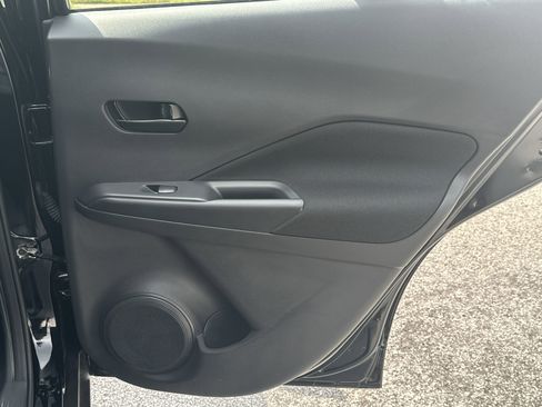 New 2024 Nissan Kicks S image 16