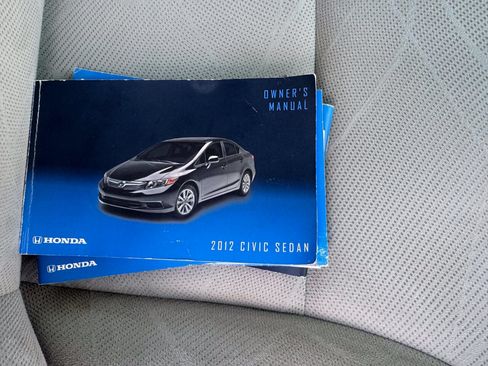 Used 2012 Honda Civic LX image 12