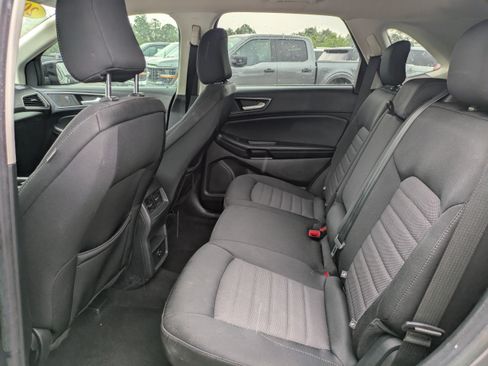 Certified 2022 Ford Edge SE w/ Black Appearance Package AWD/4WD image 13