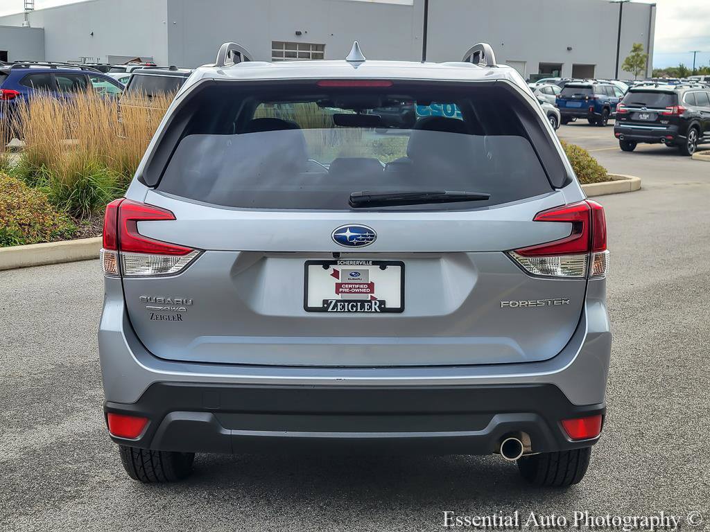 Certified 2023 Subaru Forester Limited AWD/4WD image 5