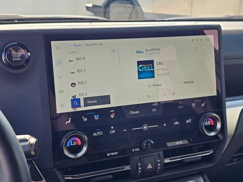 Used 2025 Lexus GX 550 AWD/4WD image 26